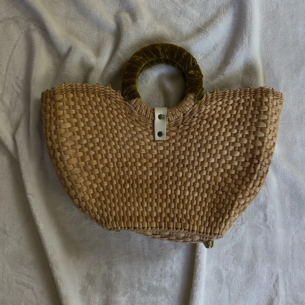 1950s "Straw World" Silk Flower Purse - Picture 2 of 4